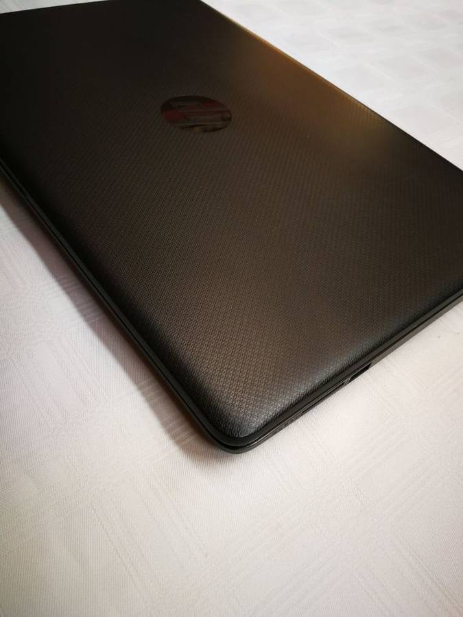 HP Notebook 15 Intel i7 8tg Gen 256GB SSD + 1TTB 8GB 15.6" HD