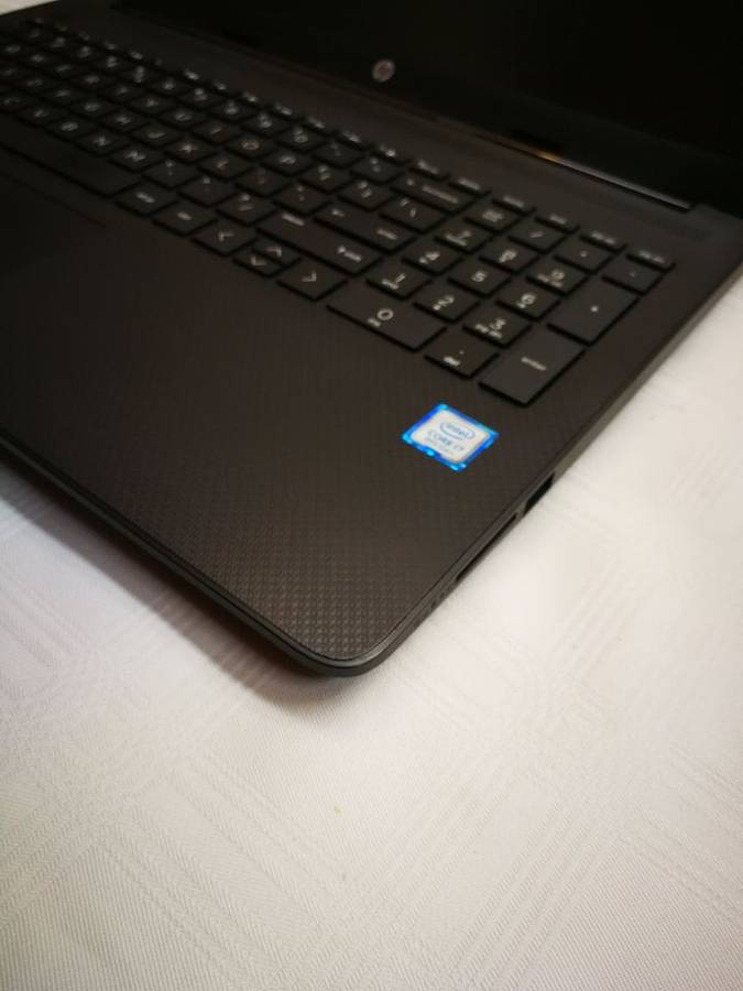 HP Notebook 15 Intel i7 8tg Gen 256GB SSD + 1TTB 8GB 15.6" HD