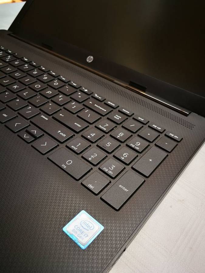 HP Notebook 15 Intel i7 8tg Gen 256GB SSD + 1TTB 8GB 15.6" HD