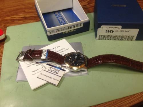 SEIKO SOLAR SNE102