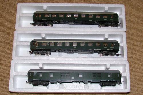 LIMA German Railways Passenger coach set - BNIB