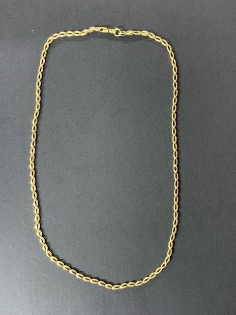 Necklace-18ct Yellow gold