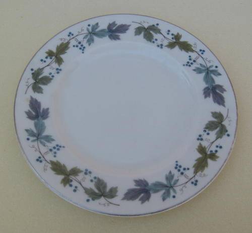 ROYAL DOULTON "Burgundy" SIDE PLATE