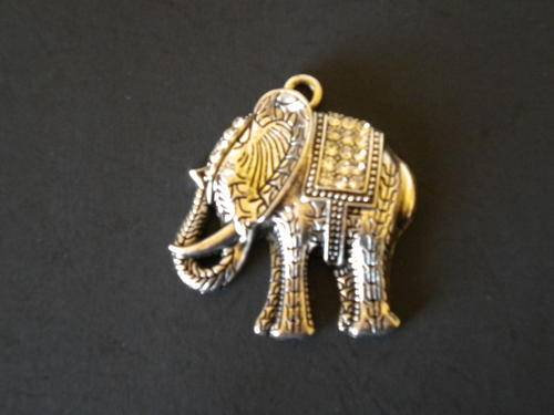 Elephant 5 x 4 cm