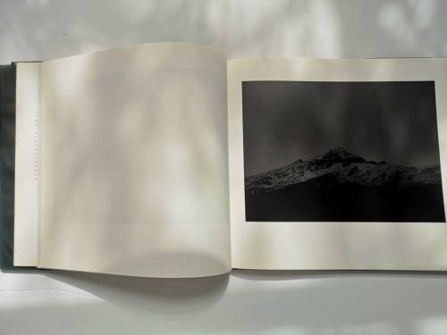 Stille Berge by Michael Schnabel