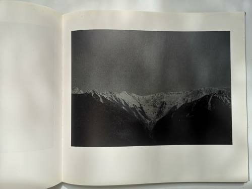 Stille Berge by Michael Schnabel