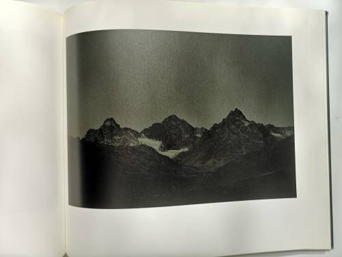 Stille Berge by Michael Schnabel