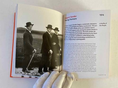 Photo Icons: The Story Behind the Pictures, 1827-1991 Book by Hans-Michael Koetzle