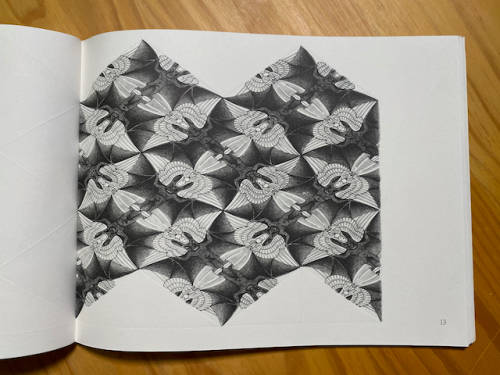 M.C. Escher: kaleidozyklen (Kaleidocycles)