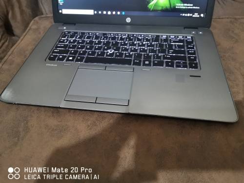 ***MONSTER SPECS*** HP ELITE BOOK 15" FHD i7 5th GEN// 4G LTE// 8 GB RAM// 1 TB SATA DRIVE