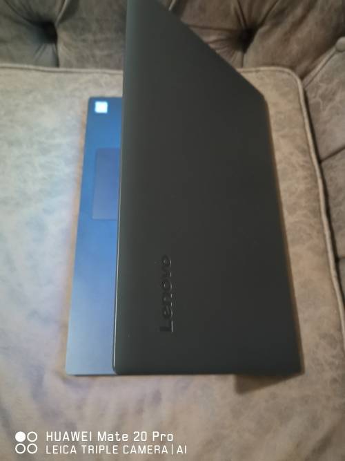 ***MONSTER*** LENOVO i7 8th Gen QUAD-CORE// 8GB RAM// 1 TB SATA DRIVE// 15.6 " HD SCREEN