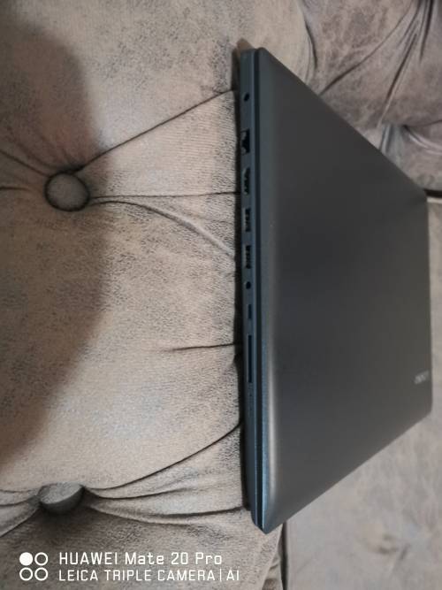 *** BOXED GAMING LATEST LENOVO i7 8th Gen QUAD-CORE// RADEON GFX// 15" FHD// 8 GB RAM// 1TB DRIVE