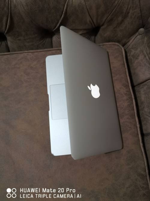 ***RARE LIMITED EDITION*** APPLE MACBOOK AIR Intel® Core i7** 512 GB SSD** 8 GB RAM** ULTRABOOK