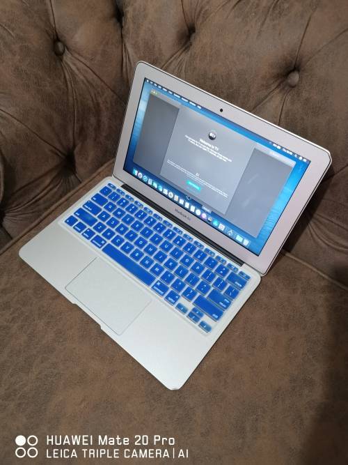 ***RARE LIMITED EDITION*** APPLE MACBOOK AIR Intel® Core i7** 512 GB SSD** 8 GB RAM** ULTRABOOK