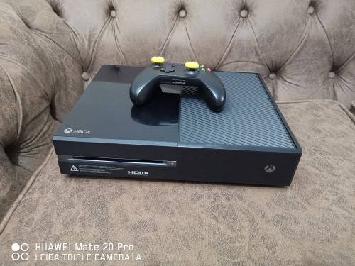 ***AMAZING DEAL*** XBOX ONE 500GB + CONTROLLER + 1 MONTH PAID XBOX ULTIMATE + POWER SUPPLY