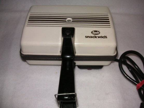 SANDWICH MAKER