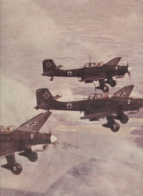 History of the German Air Force Publisher:Bison Books, -hardcover-book is intact-cery good condition