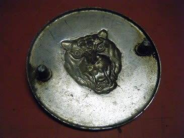 JAGUAR XJ6 1970'S WHEEL HUB CAP EMBLEM
