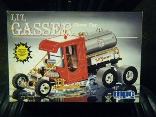 MPC ERTL-LI'L GASSER SHOW CAR-1:25 SCALE-INCLUDES EXCLUSIVE GOLD ANODIZING PAINT