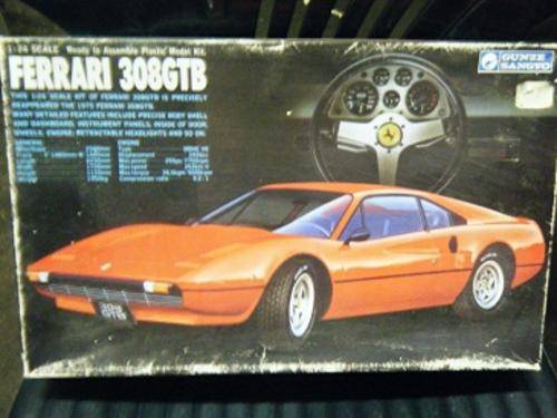FERRARI 308GTM-GUNZE SANGYO-1:24 SCALE-BOX IS WORN ON CORNERS-PARTS COMPLETE