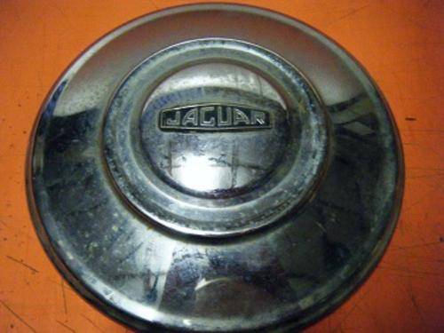 VERY OLD JAGUAR MK1/10 HUB CAP-HAS VERY LITTLE RUST--GOOD CONDITION