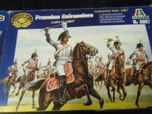 PRUSSIAN CUIRASSIERS 9 FIGURINES-ITALERI-1/72 SCALE-BOX HAS WEAR-HAND PAINTED