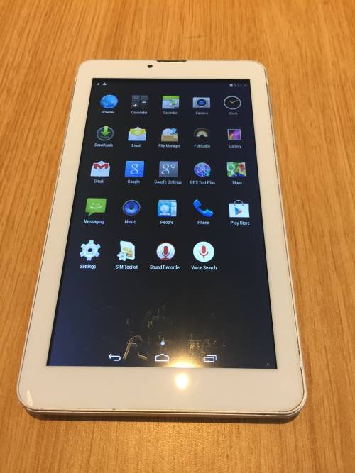 3 x Tablets !!!!  BARGAIN!!!!! HAS WEAR !!!!!!!!