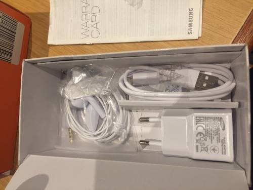 Samsung J5 Dual sim version !!!!  BARGAIN !!!!! LIKE NEW !!!! DEMO UNIT !!!!