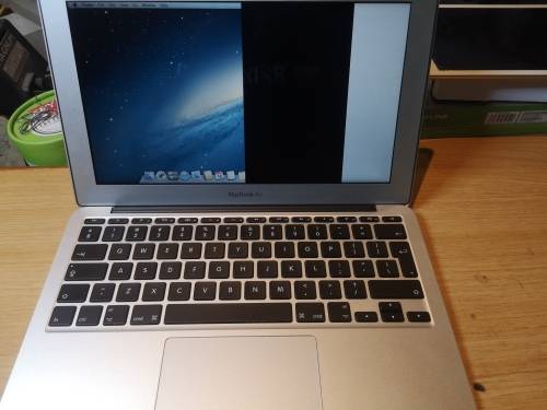 Macbook Air  !!! Super neat !!!! Please read !!!