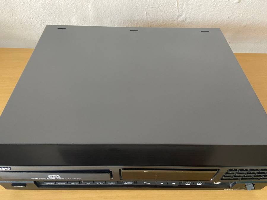 Sony cd player !!! Bargain !!!