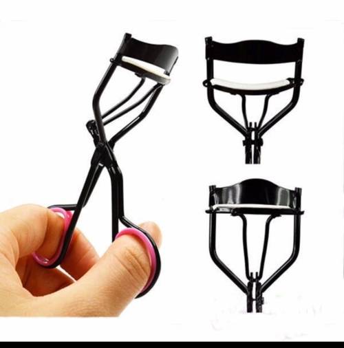 Eyelash curler