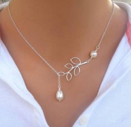 Leaf and white pearl necklace
