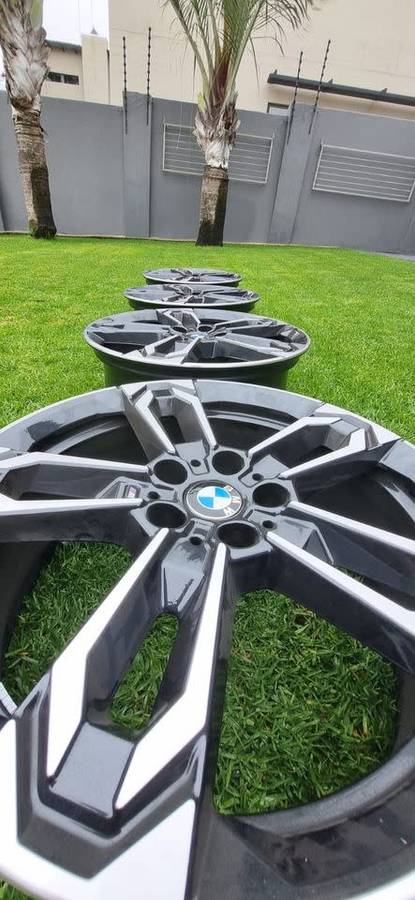 BMW  Original 19` M Lt/Aly wheels Double-spoke style 871 M Bicolour (as new)