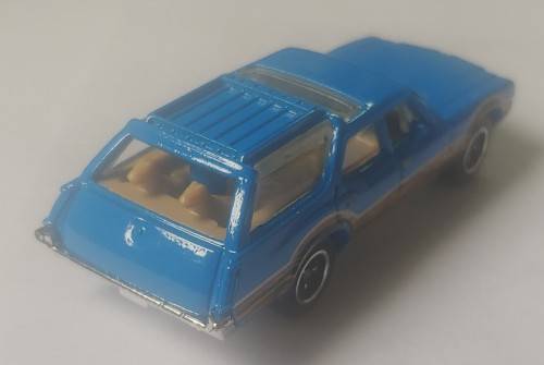 MATCHBOX OLDSMOBILE VISTA CRUISER 1971