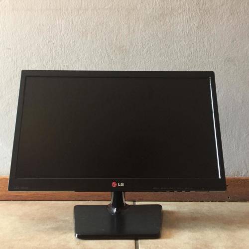 LG LED Monitor 20EN33 49cm[20]