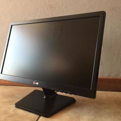 LG LED Monitor 20EN33 49cm[20]
