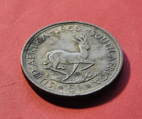 5 Shillings 1956 Crown - lucrative investment and numismatic collectible