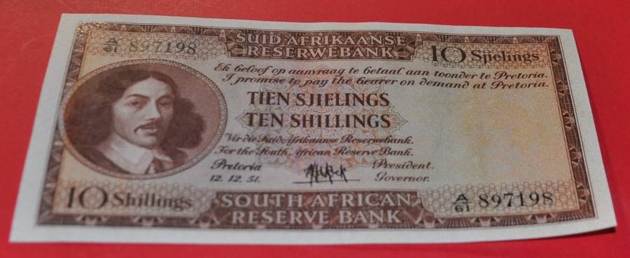 10 Shillings 1951, prefix A/61, A/E, MH de Kock, 3rd issue ***EF+***
