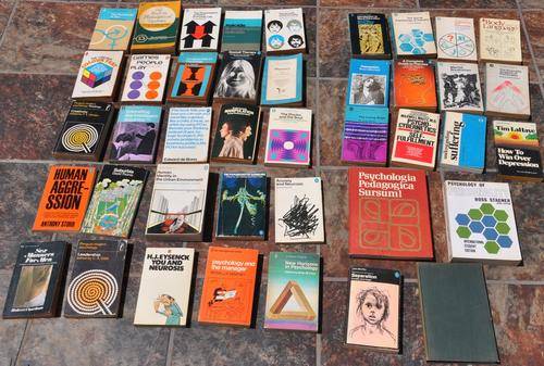 HUGE JOBLOT OF BOOKS ON PSYCHOLOGY - Pick up possible