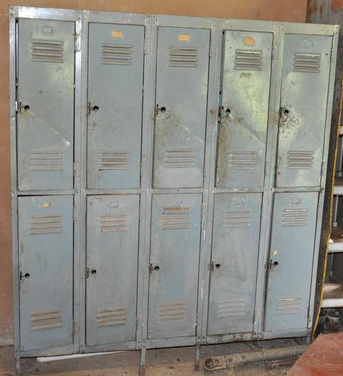 LARGE CUPBOARD (METAL) - ideal for conservation of tools in garages or work rooms
