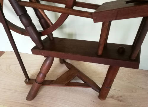 Antique spinning wheel