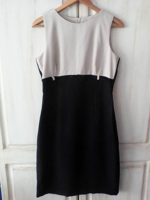 SMART BLACK AND CREAM BELTED WORK DRESS (SIZE 10/34)