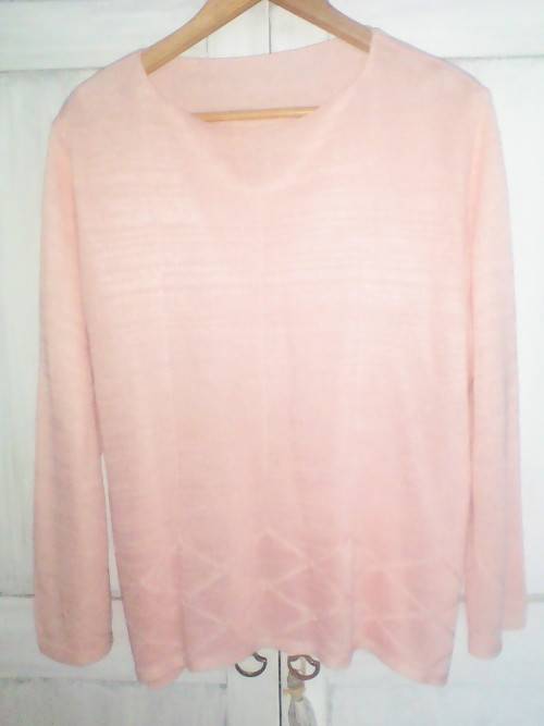 PRETTY PEACH COLOURED JERSEY (SIZE 38)
