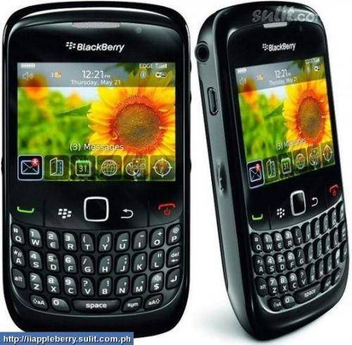 GENUINE BOXED BLACKBERRY 8520 0- BARGAIN