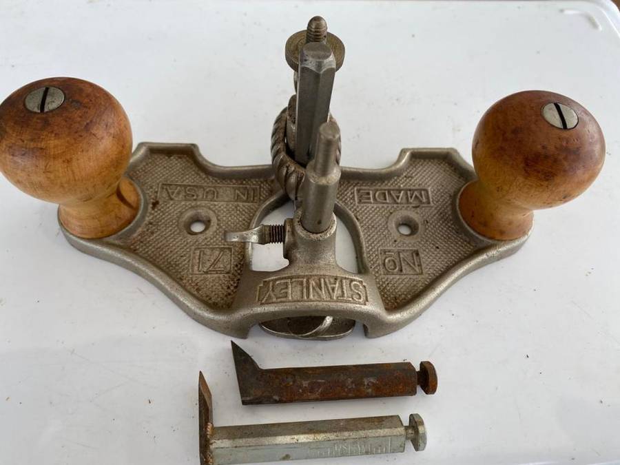 Stanley no 71 - USA - Open Throat Toothing Plane with Depth Gauge and three Blades(tooth`s)