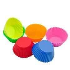 SET OF 6 SILICONE CUPCAKE MOULDS