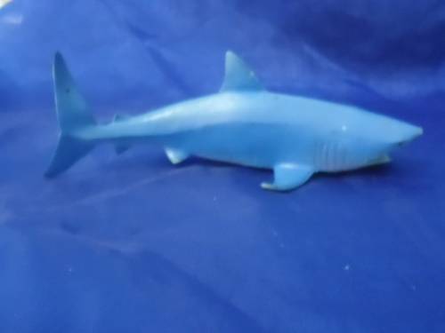 Whales- Blue Whale  (+-5 cm High)