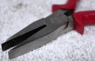 DIAMOND BRAND ELECTRICIAN S PLIERS