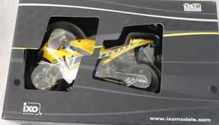 IXO-MODELS -  Yamaha YZR-M1 - Valentino Rossi - USA grand prix 2005