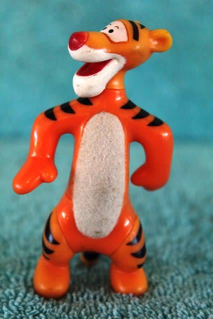 McDonalds - Tigger - Winnie the phoo - 2012 - 8 cm